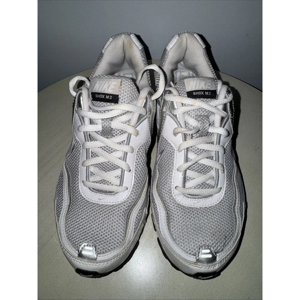 Nike Shox M2 Womens 6.5 Athletic Shoes Running Training Silver/white